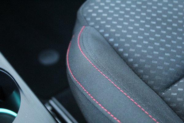 Ford Focus 1.5 EcoBoost ST Line Business Nette staat! | 18" | Camera | Afn. Trekhaak