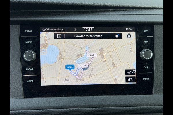 Volkswagen Transporter 2.0 TDI L2H1 150 PK | Automaat DSG | Nav | Apple carplay & Android Auto | Sensoren voor & achter!