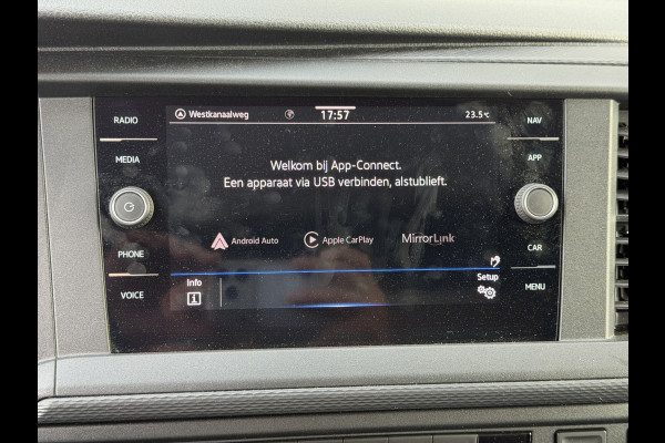 Volkswagen Transporter 2.0 TDI L2H1 150 PK | Automaat DSG | Nav | Apple carplay & Android Auto | Sensoren voor & achter!