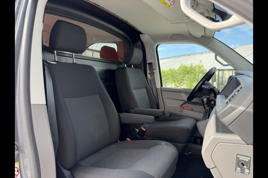 Volkswagen Transporter 2.0 TDI L2H1 150 PK | Automaat DSG | Nav | Apple carplay & Android Auto | Sensoren voor & achter!