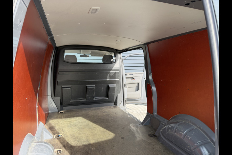 Volkswagen Transporter 2.0 TDI L2H1 150 PK | Automaat DSG | Nav | Apple carplay & Android Auto | Sensoren voor & achter!