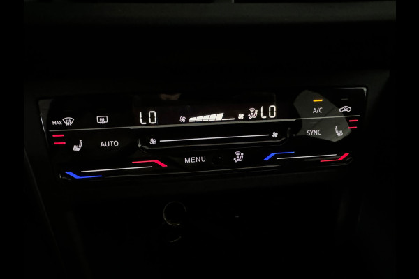 Volkswagen Polo 1.0 TSI R-Line Edition Pano|Keyless|ACC|Camera|Lane Assist|Stoelverwarming|Dodehoek