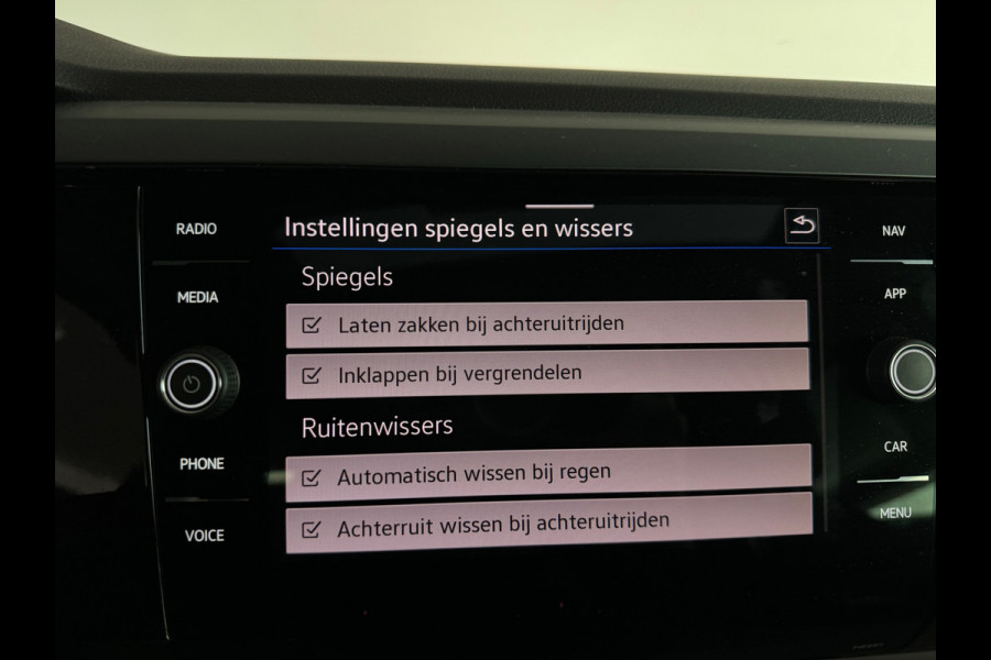 Volkswagen Taigo 1.5 TSI R-Line Pano|ACC|Lane Assist|Stoelverwarming|Camera|Dodehoek|Keyless