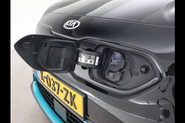 Kia e-Niro EXECUTIVELINE 64 kWh 98% SOH! + STOELVENTILATIE | JBL | APPLE CARPLAY | LEDER | STUURVERWARMING