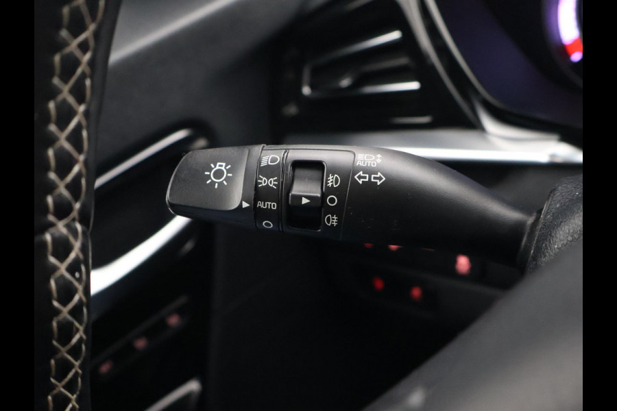 Kia e-Niro EXECUTIVELINE 64 kWh 98% SOH! + STOELVENTILATIE | JBL | APPLE CARPLAY | LEDER | STUURVERWARMING