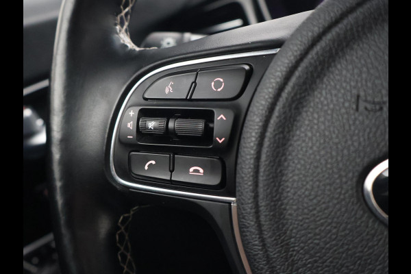 Kia e-Niro EXECUTIVELINE 64 kWh 98% SOH! + STOELVENTILATIE | JBL | APPLE CARPLAY | LEDER | STUURVERWARMING