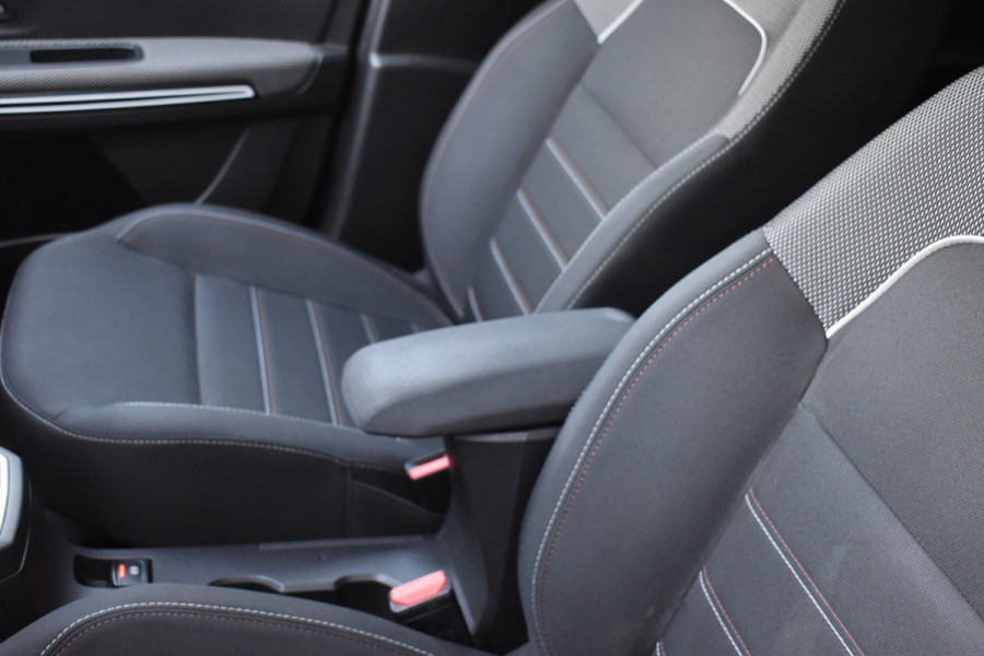 Dacia Jogger 1.0 TCe 110 Extreme 7p. 7-persoons trekhaak Navigatie