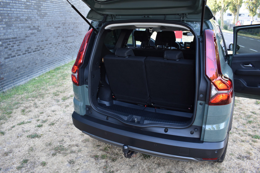 Dacia Jogger 1.0 TCe 110 Extreme 7p. 7-persoons trekhaak Navigatie