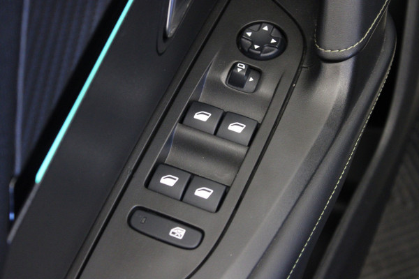 Peugeot 2008 1.2 PureTech GT Pack |Stoelverw.|Camera|