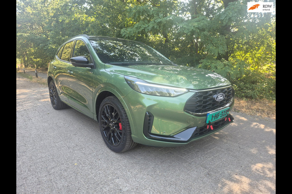 Ford Kuga 2.5 FHEV ST-Line X Black Pack geen stekker
