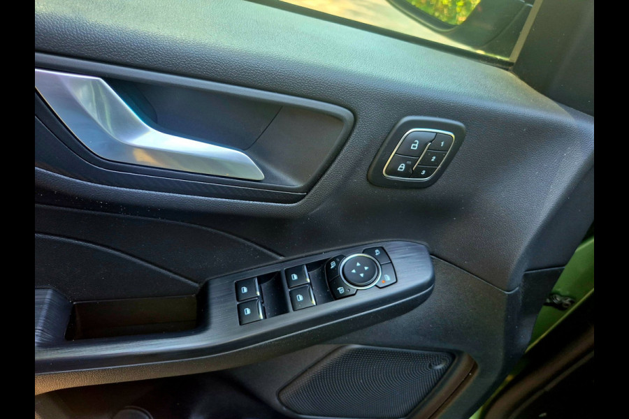 Ford Kuga 2.5 FHEV ST-Line X Black Pack geen stekker