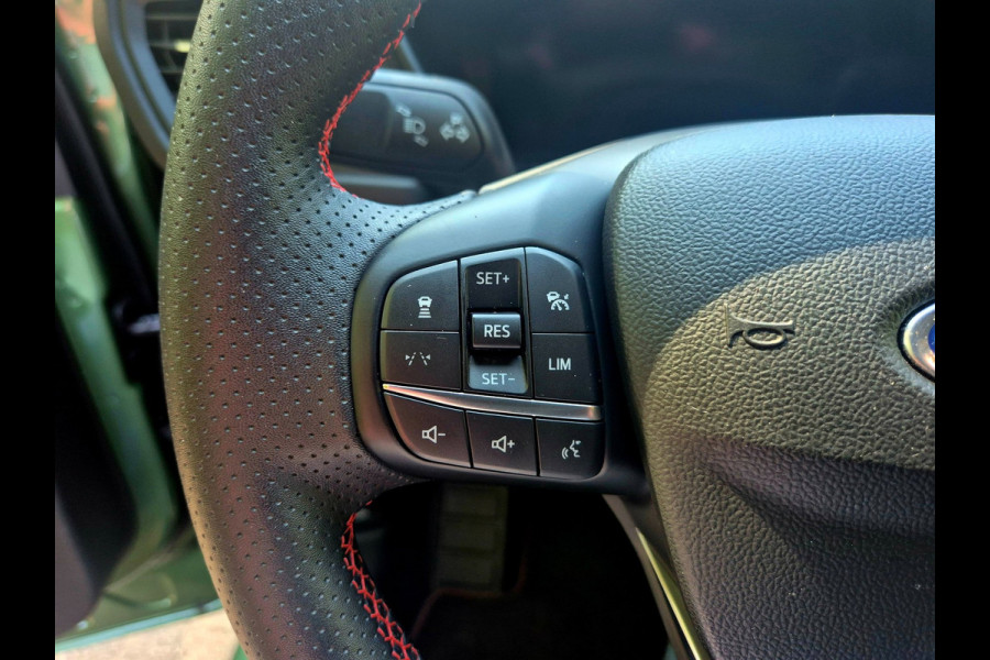 Ford Kuga 2.5 FHEV ST-Line X Black Pack geen stekker