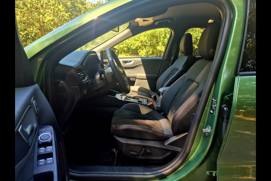 Ford Kuga 2.5 FHEV ST-Line X Black Pack geen stekker