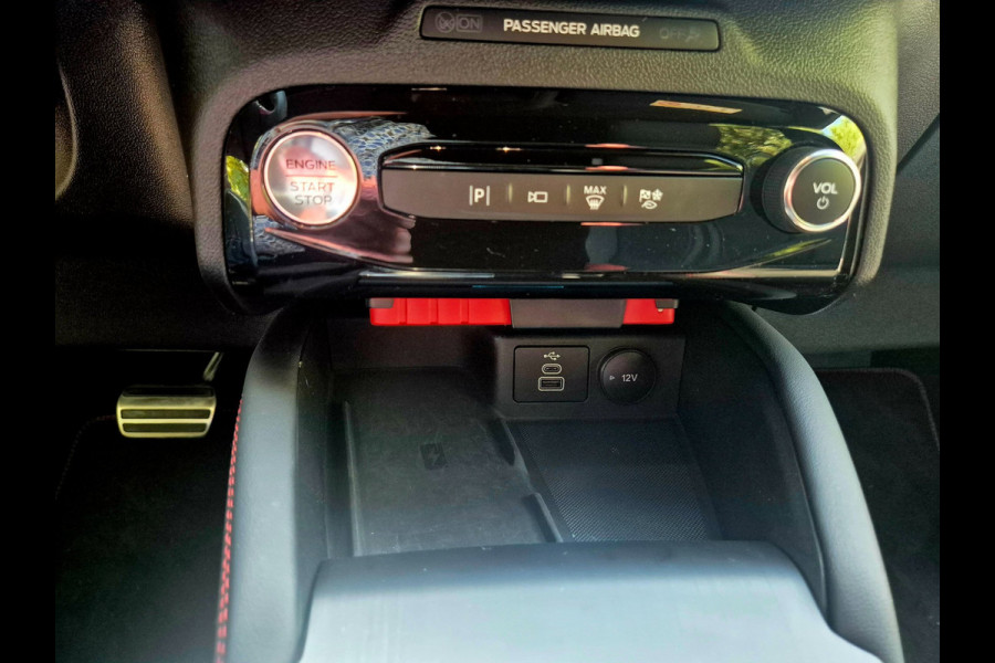 Ford Kuga 2.5 FHEV ST-Line X Black Pack geen stekker