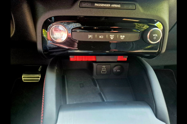 Ford Kuga 2.5 FHEV ST-Line X Black Pack geen stekker