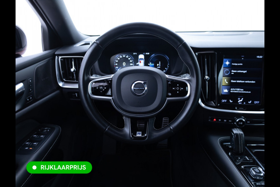 Volvo V60 2.0 T8 Twin Engine AWD R-Design | Stoel-, Stuur- & Achterbank verw. | Elec. trekhaak | 360 Camera | Elec. klep | Pilot assist, All season banden, Led, PDC V+A. Apple Carplay, Android auto