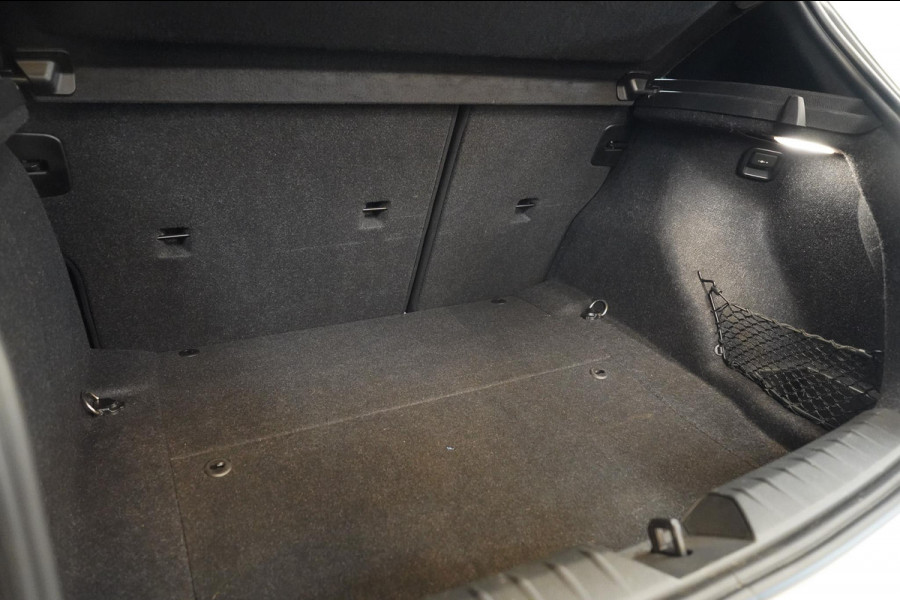 BMW 1-serie M140i M-Sport Uitlaatsysteem|Maxton|RWD|CarbonEventuriIntake|Stoelverwarming