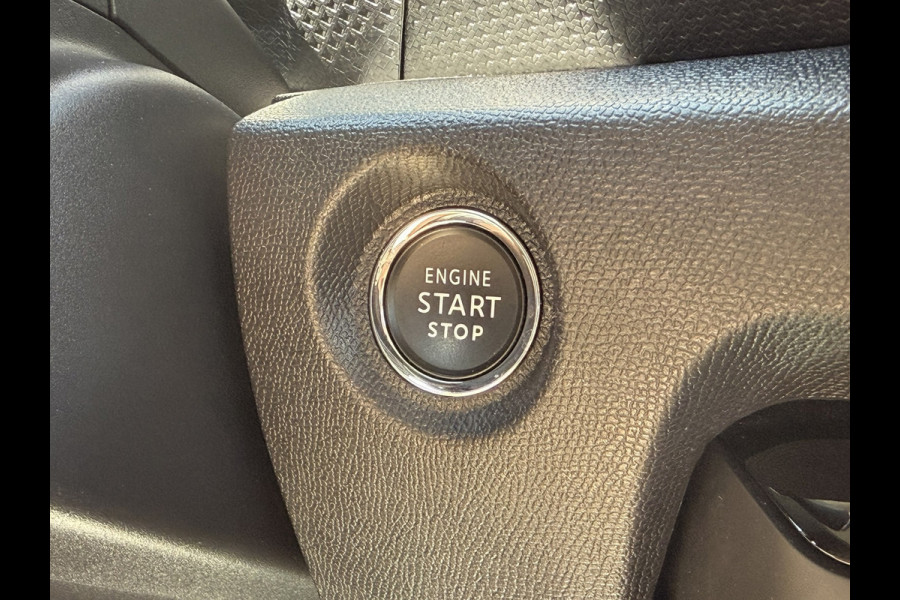 Citroën C4 1.2 Shine Automaat 360 camera HUD CarPlay Navi