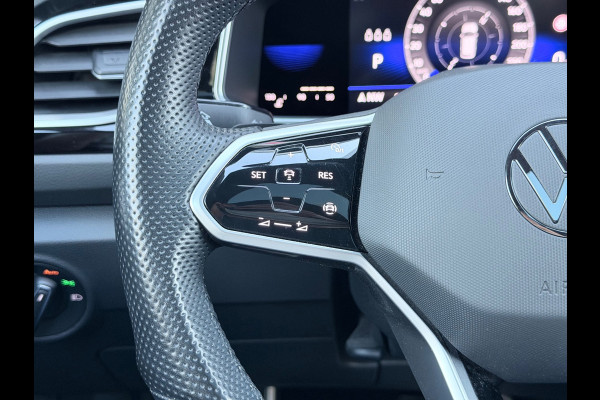 Volkswagen T-Roc 1.5 TSI 3x R-Line Pano/Camera/Acc