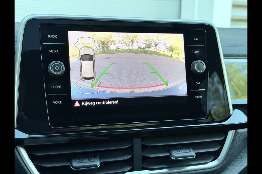 Volkswagen T-Roc 1.5 TSI 3x R-Line Pano/Camera/Acc