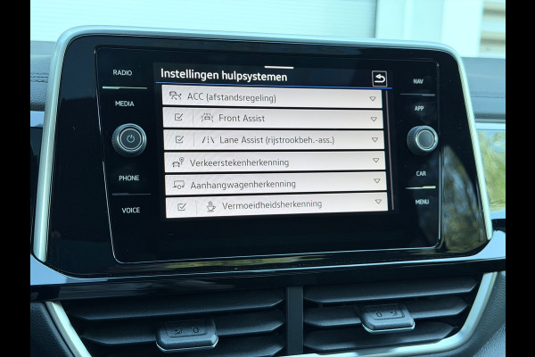 Volkswagen T-Roc 1.5 TSI 3x R-Line Pano/Camera/Acc