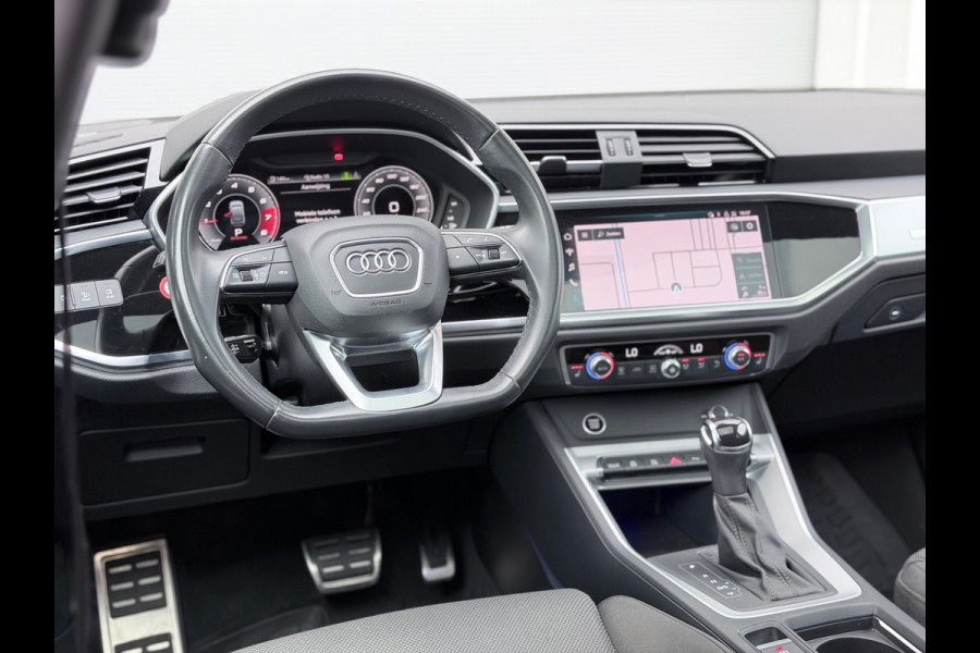 Audi Q3 Sportback 35 TFSI S-Line Pano/Sfeer/Keyless