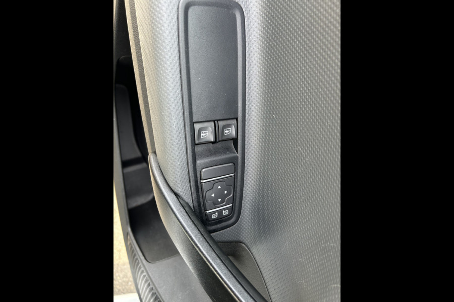 Mercedes-Benz Citan 110 CDI L1 MBUX / Carplay navigatie / Cruise control / Parkeersensoren / Airco