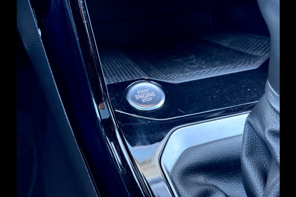 Volkswagen T-Roc 1.5 TSI R-Line Pano/Matrix/Beats