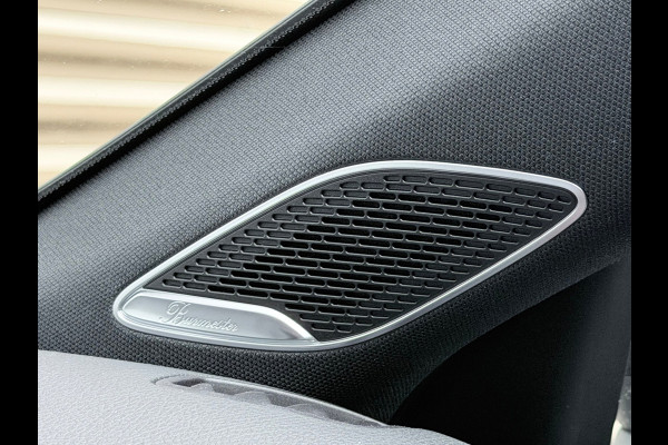 Mercedes-Benz CLA-Klasse 180 Edition AMG 45s Pano/360/Burmester