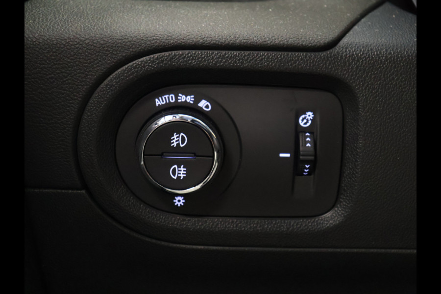 Opel Grandland X 1.2 Turbo Business Executive [APPLE CARPLAY, ANDROID, CAMERA, KEYLESS ENTRY, ELEKTRISCHE ACHTERKLEP, DODEHOEKDETECTIE, NAVIGATIE, PDC V+A, CRUISE CONTROL, CLIMATE CONTROL, COMFORTSTOELEN, HALF LEDER, LANE ASSIST, DAB, NI