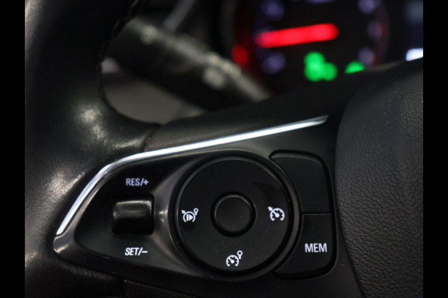 Opel Grandland X 1.2 Turbo Business Executive [APPLE CARPLAY, ANDROID, CAMERA, KEYLESS ENTRY, ELEKTRISCHE ACHTERKLEP, DODEHOEKDETECTIE, NAVIGATIE, PDC V+A, CRUISE CONTROL, CLIMATE CONTROL, COMFORTSTOELEN, HALF LEDER, LANE ASSIST, DAB, NI