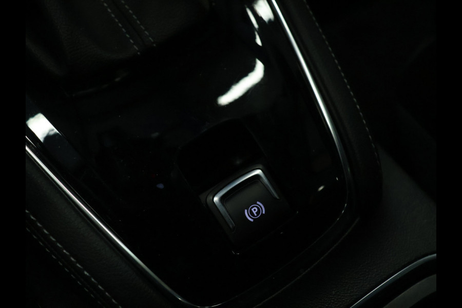 Opel Grandland X 1.2 Turbo Business Executive [APPLE CARPLAY, ANDROID, CAMERA, KEYLESS ENTRY, ELEKTRISCHE ACHTERKLEP, DODEHOEKDETECTIE, NAVIGATIE, PDC V+A, CRUISE CONTROL, CLIMATE CONTROL, COMFORTSTOELEN, HALF LEDER, LANE ASSIST, DAB, NI