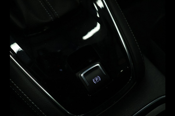 Opel Grandland X 1.2 Turbo Business Executive [APPLE CARPLAY, ANDROID, CAMERA, KEYLESS ENTRY, ELEKTRISCHE ACHTERKLEP, DODEHOEKDETECTIE, NAVIGATIE, PDC V+A, CRUISE CONTROL, CLIMATE CONTROL, COMFORTSTOELEN, HALF LEDER, LANE ASSIST, DAB, NI