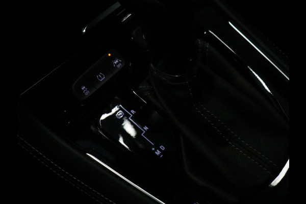 Opel Grandland X 1.2 Turbo Business Executive [APPLE CARPLAY, ANDROID, CAMERA, KEYLESS ENTRY, ELEKTRISCHE ACHTERKLEP, DODEHOEKDETECTIE, NAVIGATIE, PDC V+A, CRUISE CONTROL, CLIMATE CONTROL, COMFORTSTOELEN, HALF LEDER, LANE ASSIST, DAB, NI