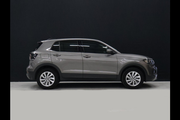 Volkswagen T-Cross 1.0 TSI Life [ADAPTIVE CRUISE, APPLE CARPLAY, ANDROID, PDC V+A, RIJSTROOKASSISTENT, DAB, BLUETOOTH, AIRCO, LICHT- EN ZICHTPAKKET, DAKRAILS, LED DAGRIJVERLICHTING, LICHTMETALEN VELGEN 16", NIEUWSTAAT]