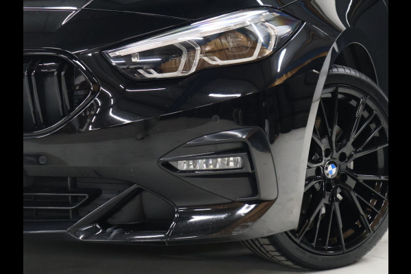 BMW 2 Serie Gran Coupé 218i Business Edition [APPLE CARPLAY, ANDROID, ADAPTIVE LED, DRIVING ASSISTANT, HIFI, CRUISE CONTROL, CLIMATE CONTROL, DIGITAL DASH, KEYLESS START, RIJSTROOKASSISTENT, VERKEERSBORDHERKENNING, PDC V+A, DAB, BLUETOO