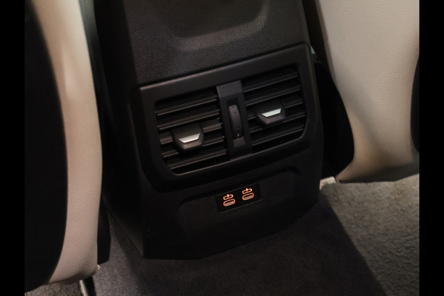 BMW 2 Serie Gran Coupé 218i Business Edition [APPLE CARPLAY, ANDROID, ADAPTIVE LED, DRIVING ASSISTANT, HIFI, CRUISE CONTROL, CLIMATE CONTROL, DIGITAL DASH, KEYLESS START, RIJSTROOKASSISTENT, VERKEERSBORDHERKENNING, PDC V+A, DAB, BLUETOO