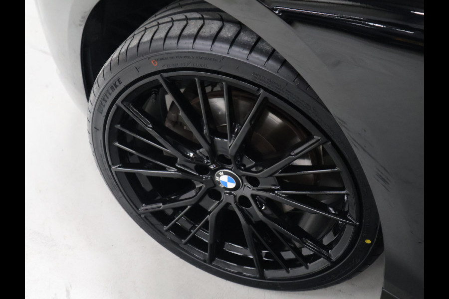BMW 2 Serie Gran Coupé 218i Business Edition [APPLE CARPLAY, ANDROID, ADAPTIVE LED, DRIVING ASSISTANT, HIFI, CRUISE CONTROL, CLIMATE CONTROL, DIGITAL DASH, KEYLESS START, RIJSTROOKASSISTENT, VERKEERSBORDHERKENNING, PDC V+A, DAB, BLUETOO