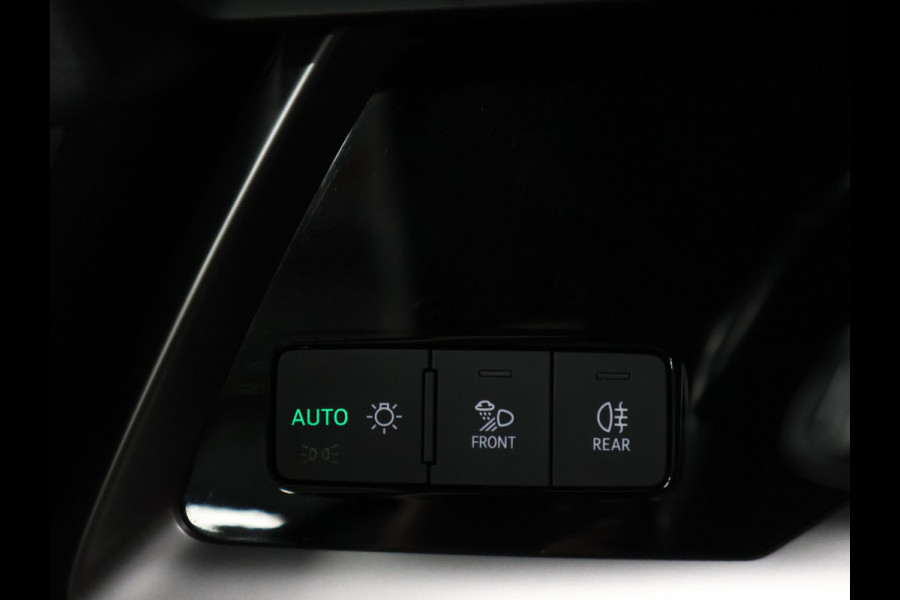 Audi A3 Limousine 35 TFSI Business edition [ADAPTIVE CRUISE, APPLE CARPLAY, TREKHAAK AFNEEMBAAR, ANDROID, VIRTUAL COCKPIT, FULL LED, GROOT NAVIGATIE, DRAADLOOS OPLADEN, SPORTSTOELEN, SPORTONDERSTEL, LANE ASSIST, PDC ACHTER, CLIMATE CO