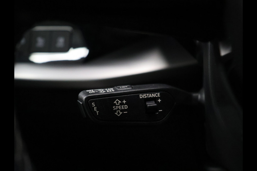 Audi A3 Limousine 35 TFSI Business edition [ADAPTIVE CRUISE, APPLE CARPLAY, TREKHAAK AFNEEMBAAR, ANDROID, VIRTUAL COCKPIT, FULL LED, GROOT NAVIGATIE, DRAADLOOS OPLADEN, SPORTSTOELEN, SPORTONDERSTEL, LANE ASSIST, PDC ACHTER, CLIMATE CO