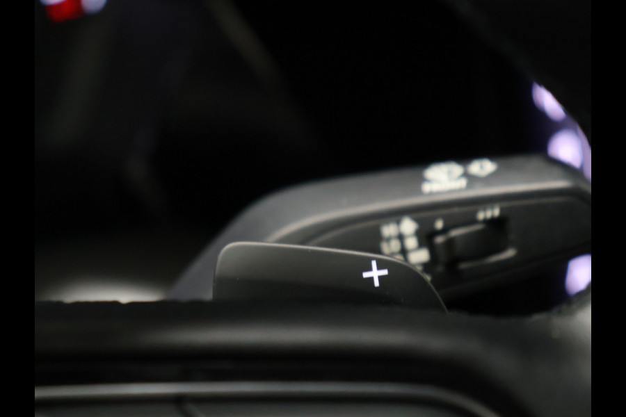 Audi A3 Limousine 35 TFSI Business edition [ADAPTIVE CRUISE, APPLE CARPLAY, TREKHAAK AFNEEMBAAR, ANDROID, VIRTUAL COCKPIT, FULL LED, GROOT NAVIGATIE, DRAADLOOS OPLADEN, SPORTSTOELEN, SPORTONDERSTEL, LANE ASSIST, PDC ACHTER, CLIMATE CO