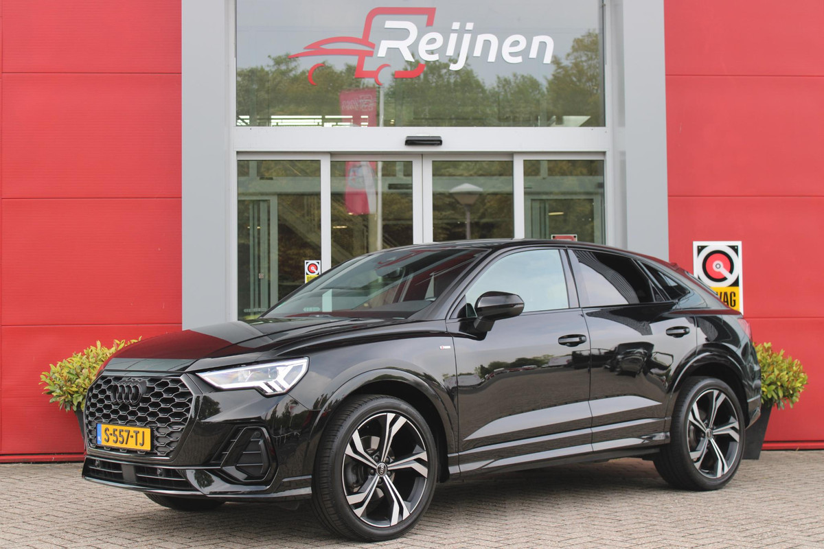 Audi Q3 Sportback 35 TFSI 150PK AUTOMAAT S EDITION | DRAADLOZE APPLE CARPLAY/ANDROID AUTO | ACHTERUITRIJ CAMERA | DODEHOEK DETECTIE | PARKEERSENSOREN VOOR + ACHTER | VIRTUAL COCKPIT | STOEL VERWARMING | ELEKTRISCH BEDIENBARE ACHTERKLEP | S-LINE INTERIEUR/EXTERIEUR | DAB+ RADIO | NAVIGATIE | VOLLEDIG LEDEREN BEKLEDING | DRAADLOZE TELEFOONLADER | KEYLESS ENTRY/START | CRUISE CONTROL | LED MATRIX KOPLAMPEN |