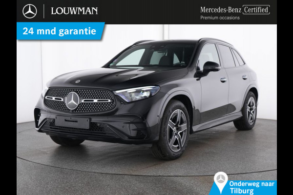 Mercedes-Benz GLC 300 e 4MATIC AMG Plug-In Hybride Luchtvering | AMG Premium | Night Pakket | Alarm klasse 3 | Head-up-Display | Panorama Schuif-Kanteldak. Inclusief 24 maanden MB Certified garantie voor Europa.