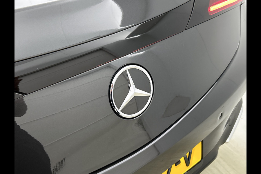 Mercedes-Benz CLE Cabriolet 200 AMG Line AMG Line | Night Pakket | 20 Inch AMG Velgen | Parkeerpakket inclusief achteruitrijcamera | Inclusief 24 maanden MB Certified garantie voor Europa.