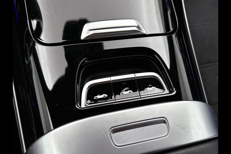 Mercedes-Benz CLE Cabriolet 200 AMG Line AMG Line | Night Pakket | 20 Inch AMG Velgen | Parkeerpakket inclusief achteruitrijcamera | Inclusief 24 maanden MB Certified garantie voor Europa.