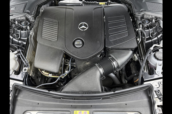 Mercedes-Benz CLE Cabriolet 200 AMG Line AMG Line | Night Pakket | 20 Inch AMG Velgen | Parkeerpakket inclusief achteruitrijcamera | Inclusief 24 maanden MB Certified garantie voor Europa.