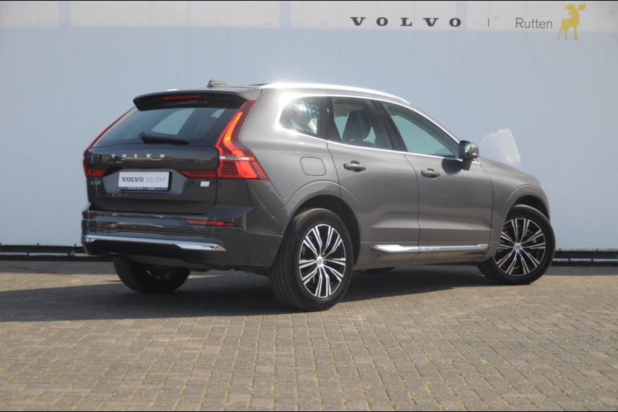 Volvo XC60 T8 390PK Automaat AWD Ultra Bright / Adaptive cruise control / Head-up display / Trekhaak / 360 Camera / Harman Kardon / Panoramadak / Elektrisch bedienbare voorstoelen / Memory seats / Verwarmbare stoelen / Keyless entry /