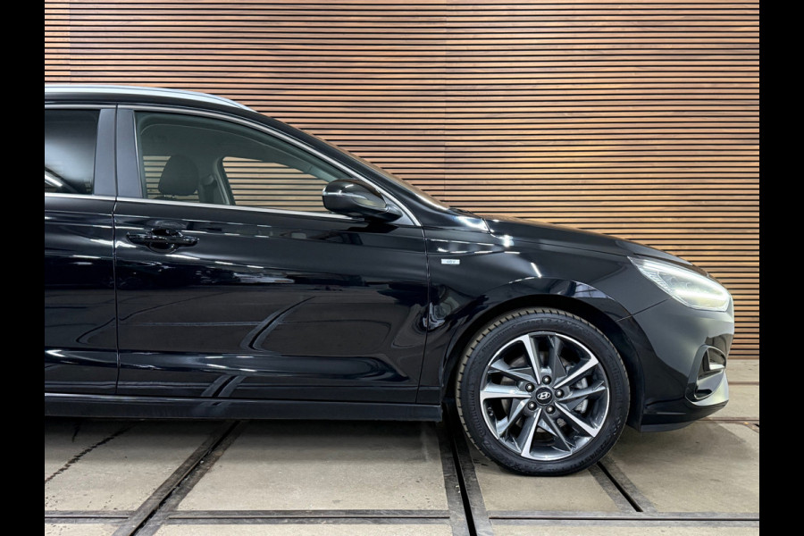 Hyundai i30 Wagon 1.0 T-GDi MHEV Premium | Camera | CarPlay | Cruise | LED | Winter pakket | DAB+ | Rijassistent Pakket Plus |