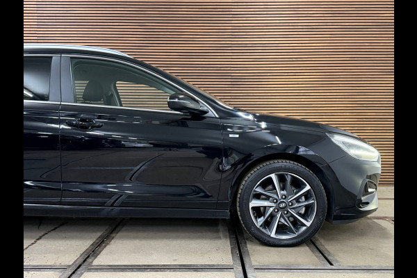 Hyundai i30 Wagon 1.0 T-GDi MHEV Premium | Camera | CarPlay | Cruise | LED | Winter pakket | DAB+ | Rijassistent Pakket Plus |