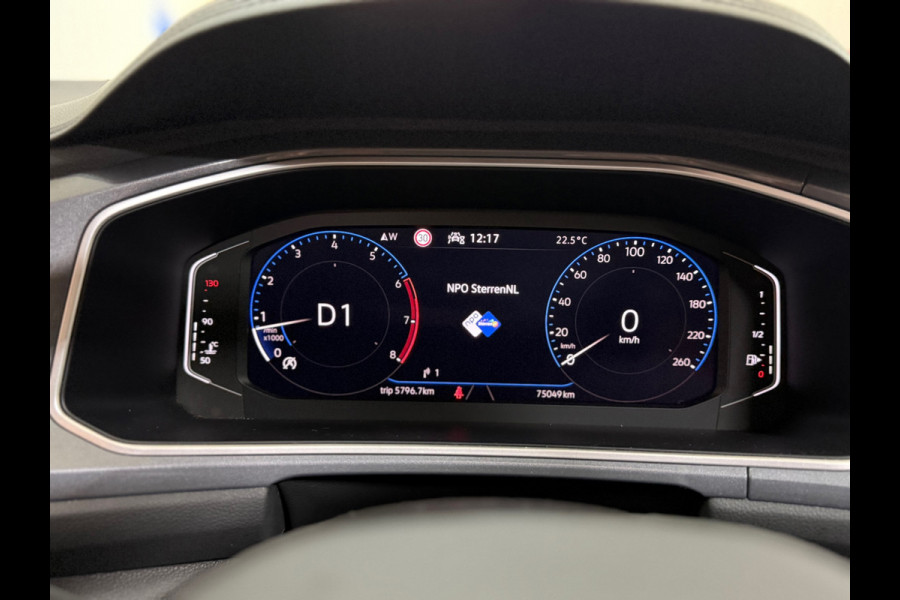 Volkswagen T-Roc 1.5 TSI Style | Panoramadak | ACC | Park Assist | LED Plus | Virtual Cockpit | Camera | 18 Inch | CarPlay